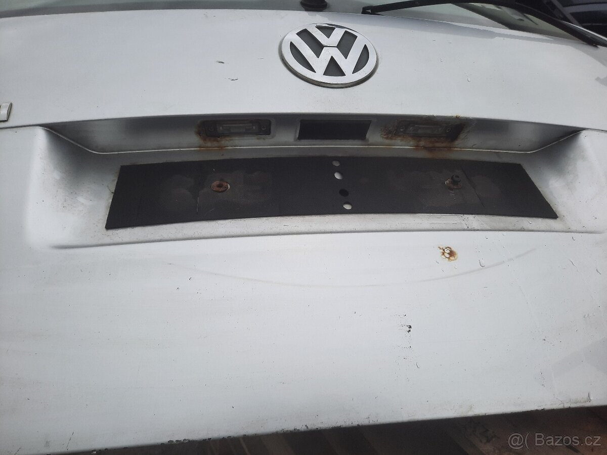 vw touran - viko kufru - 4