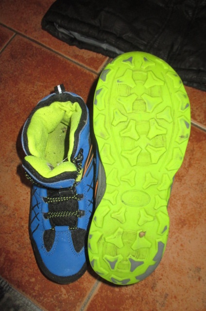 Chlapecká bunda. oteplovačky - 128, boty - ALPINE PRO, 33 - 4