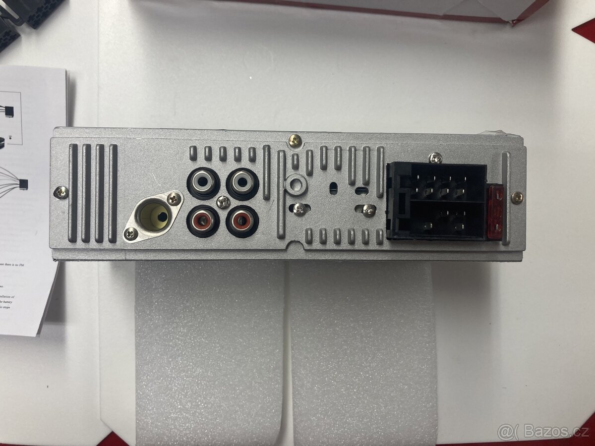 Nové autorádio s retro designem - USB, Bluetooth, SD, AUX - 4