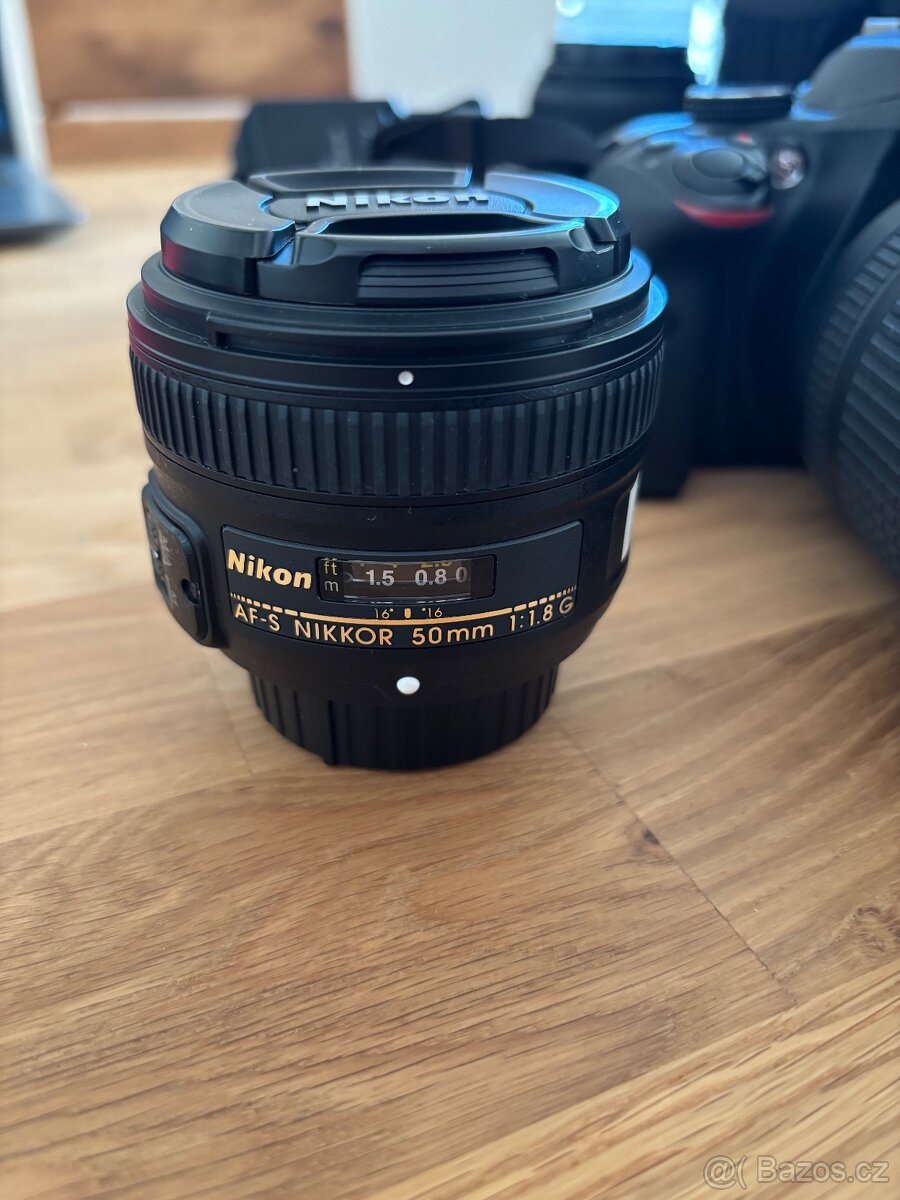 Nikon D3400 sada s objektivy - 4