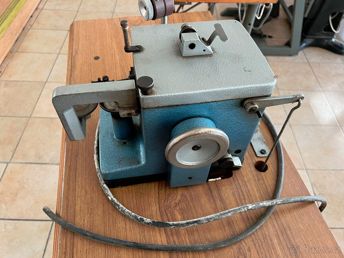 Průmyslový šicí stroj - na šití kůže (koženky) - 4