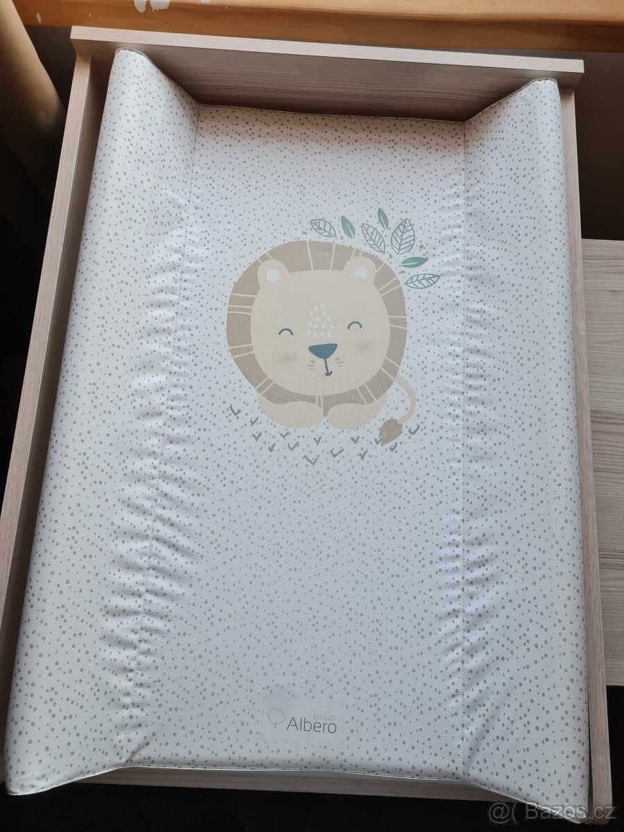 Přebalovací pult na komodu - 4