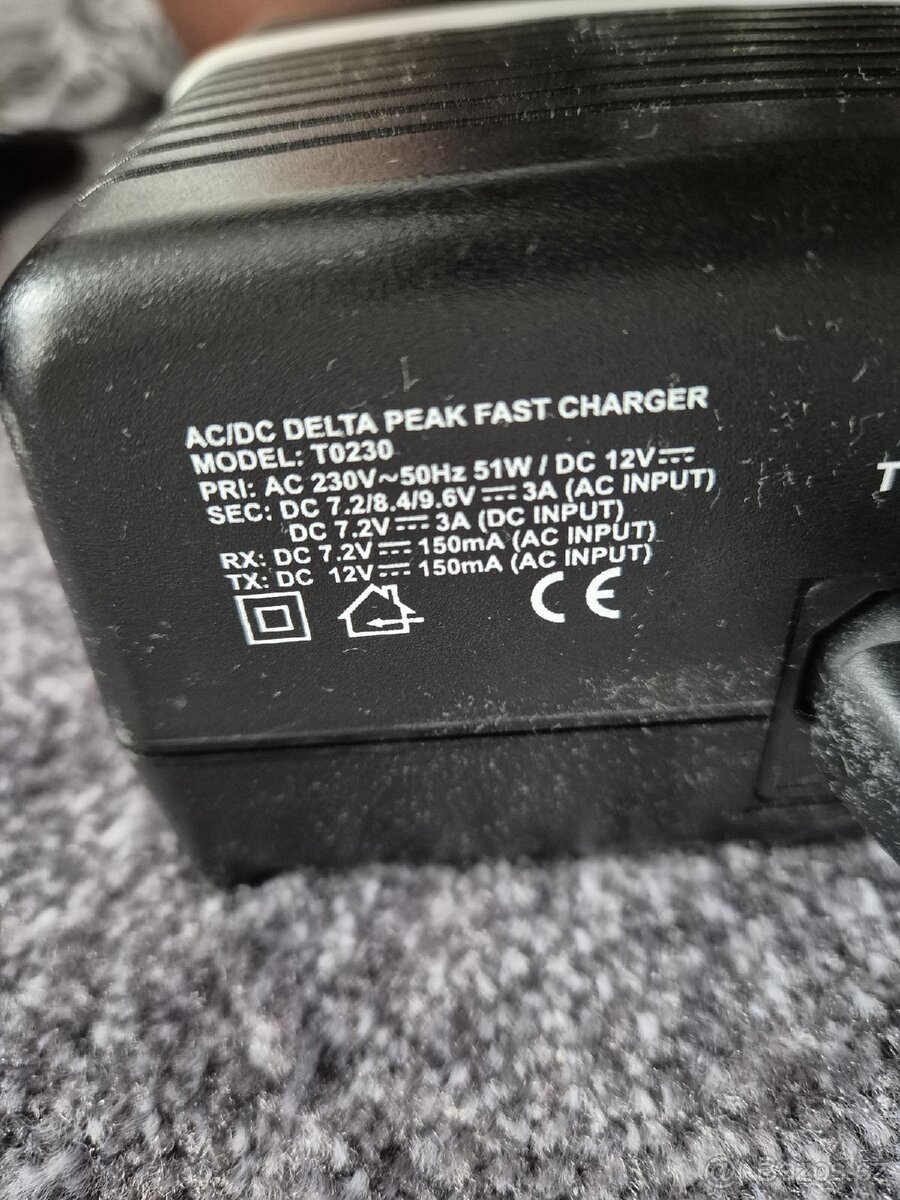 modelářská nabíječka Protech Mega Peak 3000 - 4