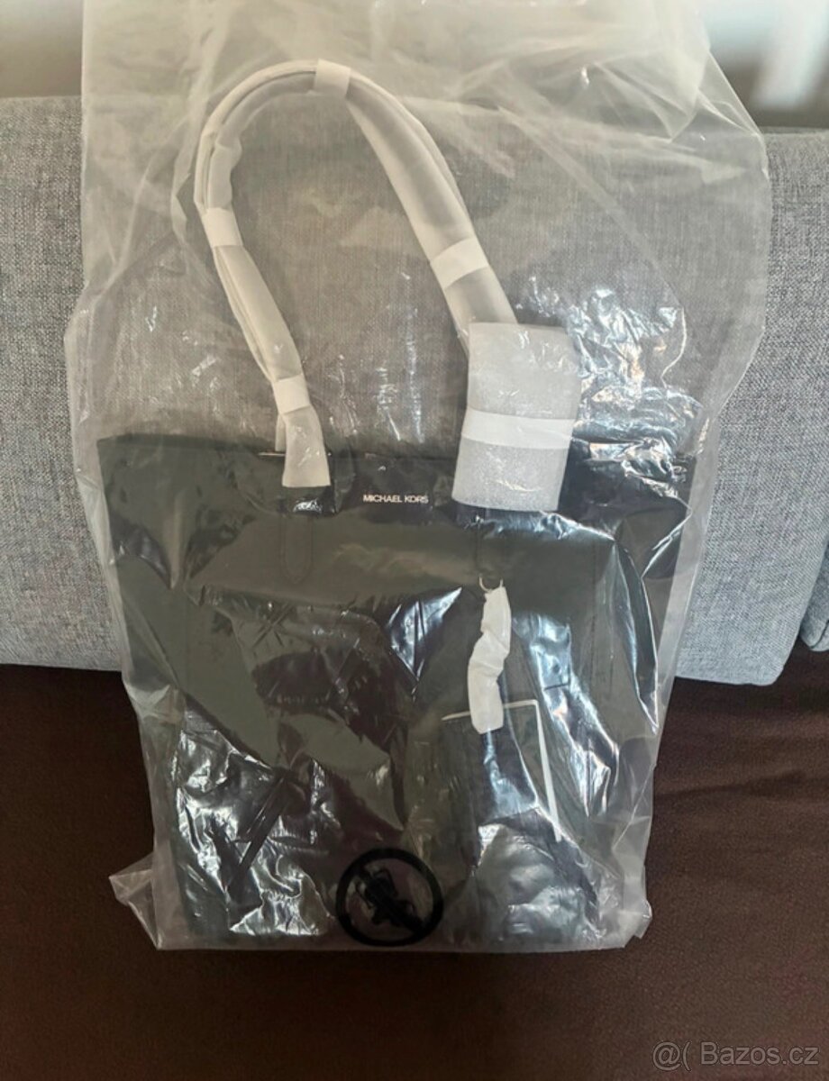 Michael Kors kožená kabelka Vincent - 4