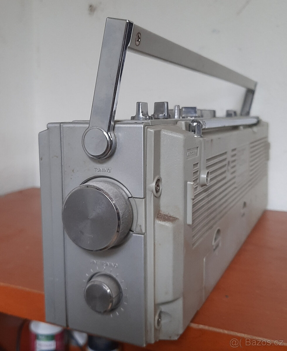 Stary funkční Panasonic RX-F20 - 4