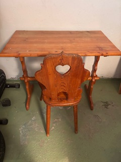 Dřevěný stůl - 4