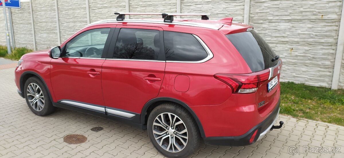 MITSUBISHI OUTLANDER 2,2Di-D 110KW,INTENSE,rv2016,ČR,7MÍST - 4