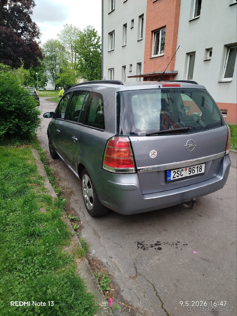 Opel Zafira b 2007 - 4