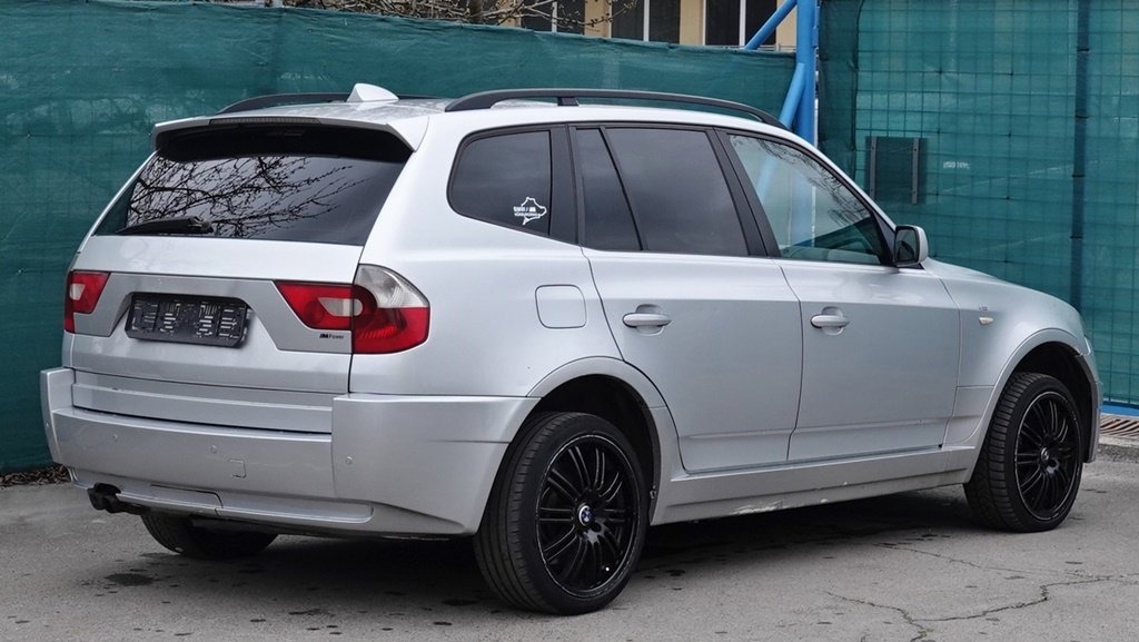 BMW X3 X-DRIVE 3,0/170 kW benzin 4x4 - 4