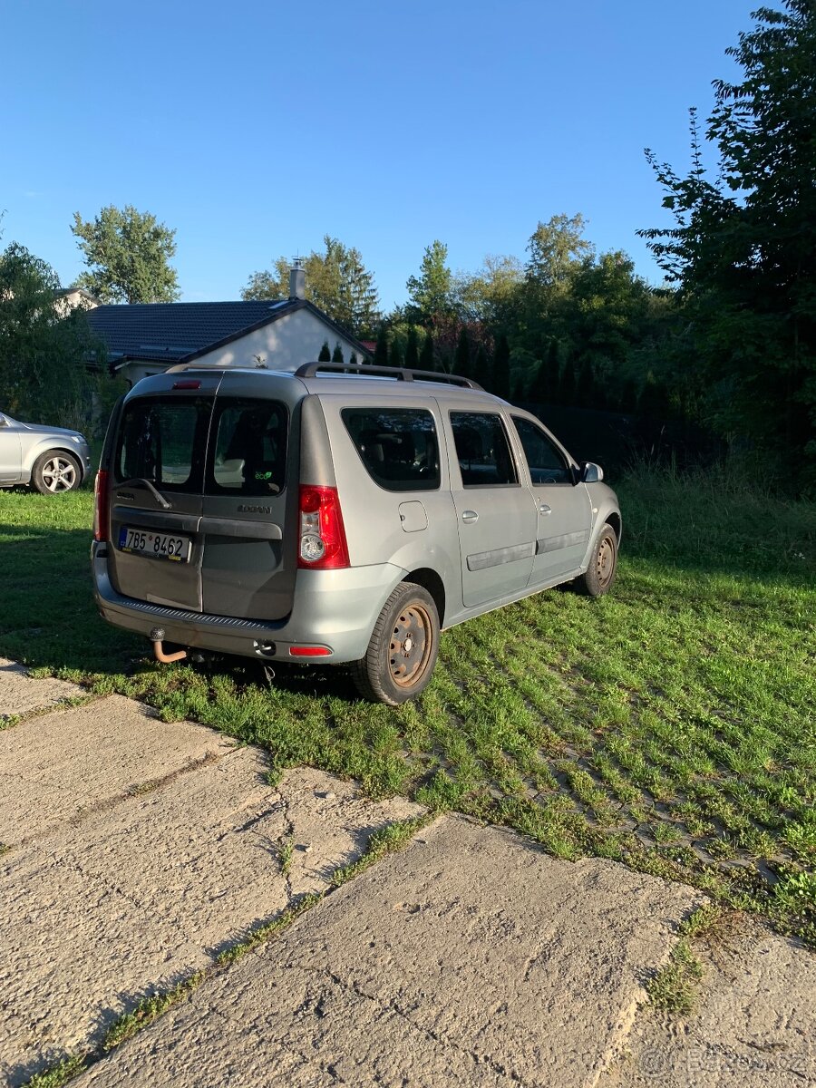 Dacia Logan vestavba na míru MCV 1.6 16V 2010 - 4