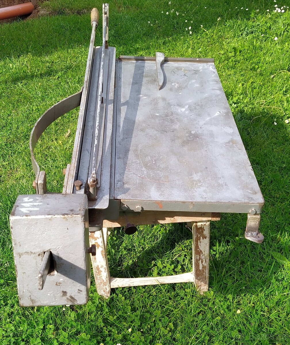 nůžky na papír nebo karton - 4