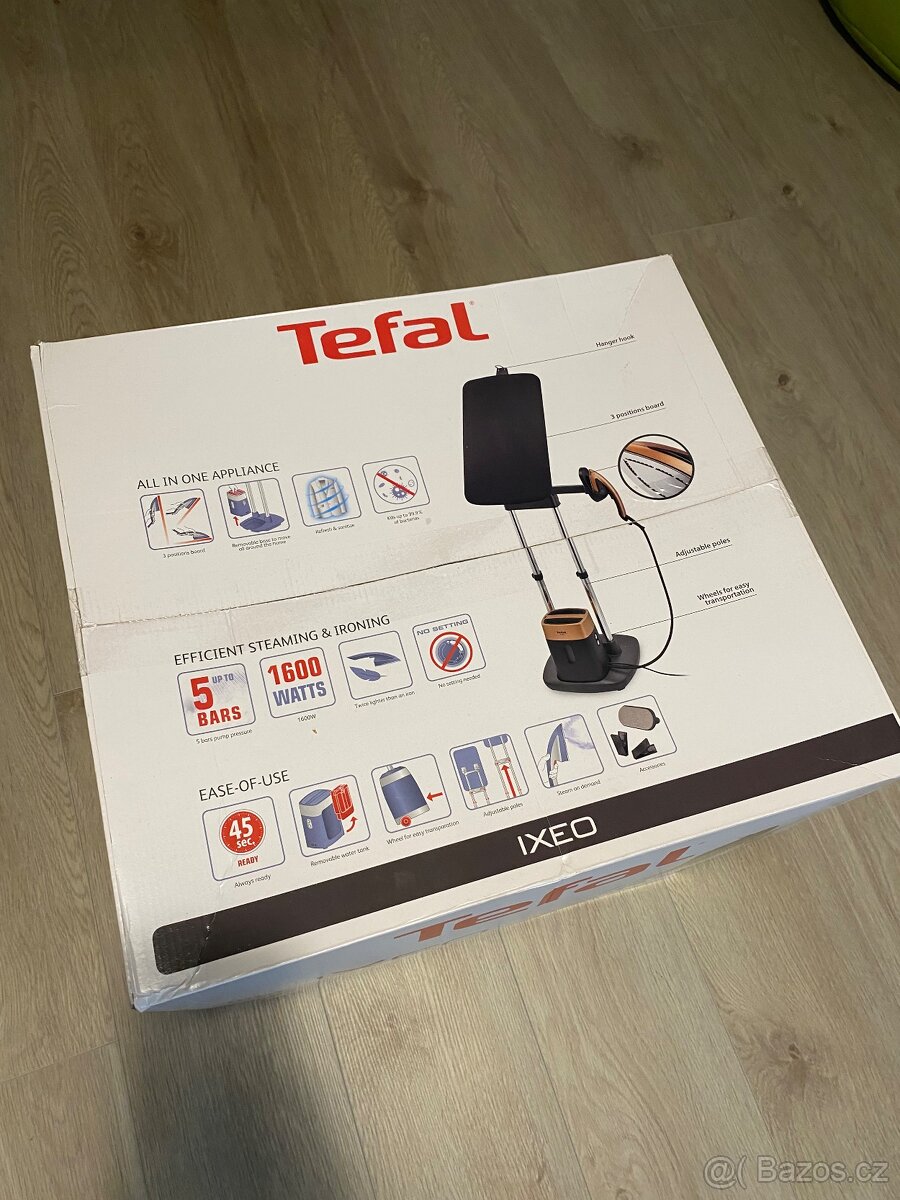 Stojanový napařovač oděvů TEFAL IXEO - 4
