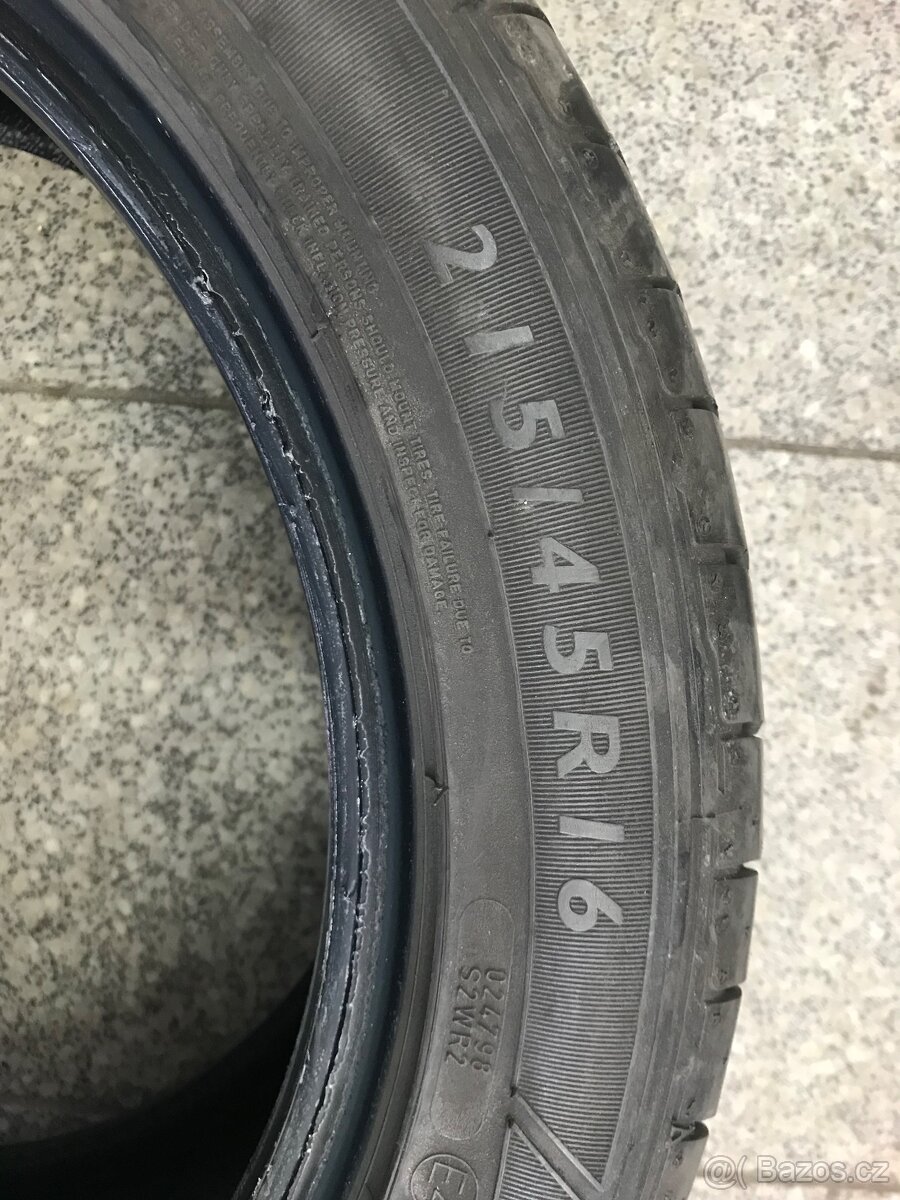 Dunlop 215/45r16 - 4