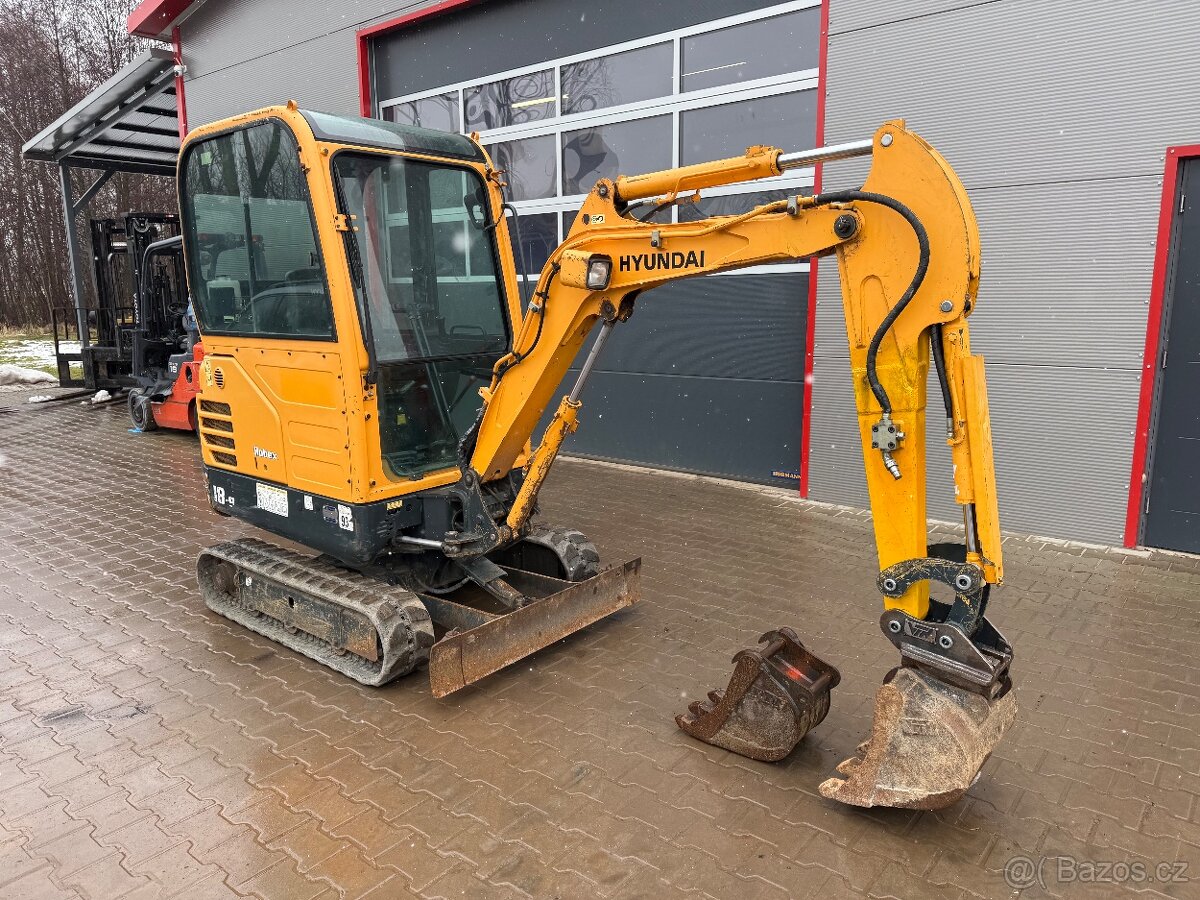 Hyundai 18-9 Robex Minibagr 2T + 3x lžíce - 4