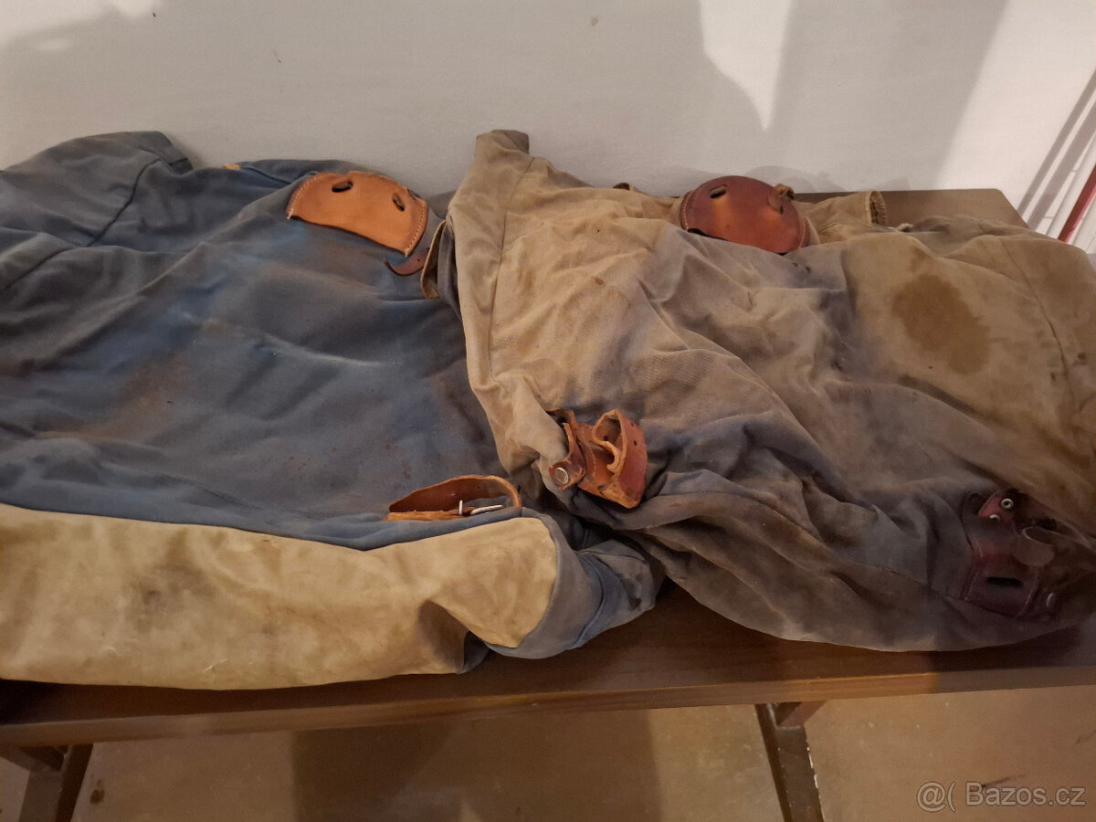 Prodám staré vojenské batohy,pytle - 4