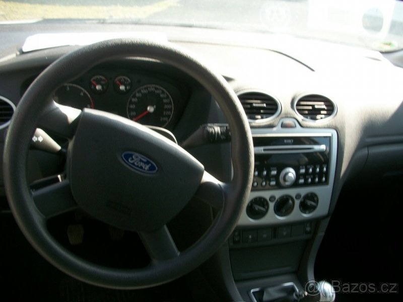 FORD FOCUS 1.6 COMBI 80 KW - 4