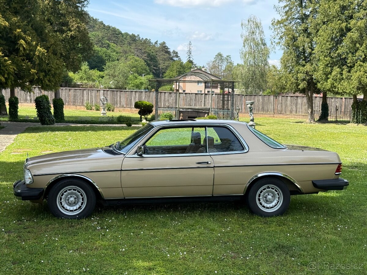 Mercedes w123 coupe 300cd - 4