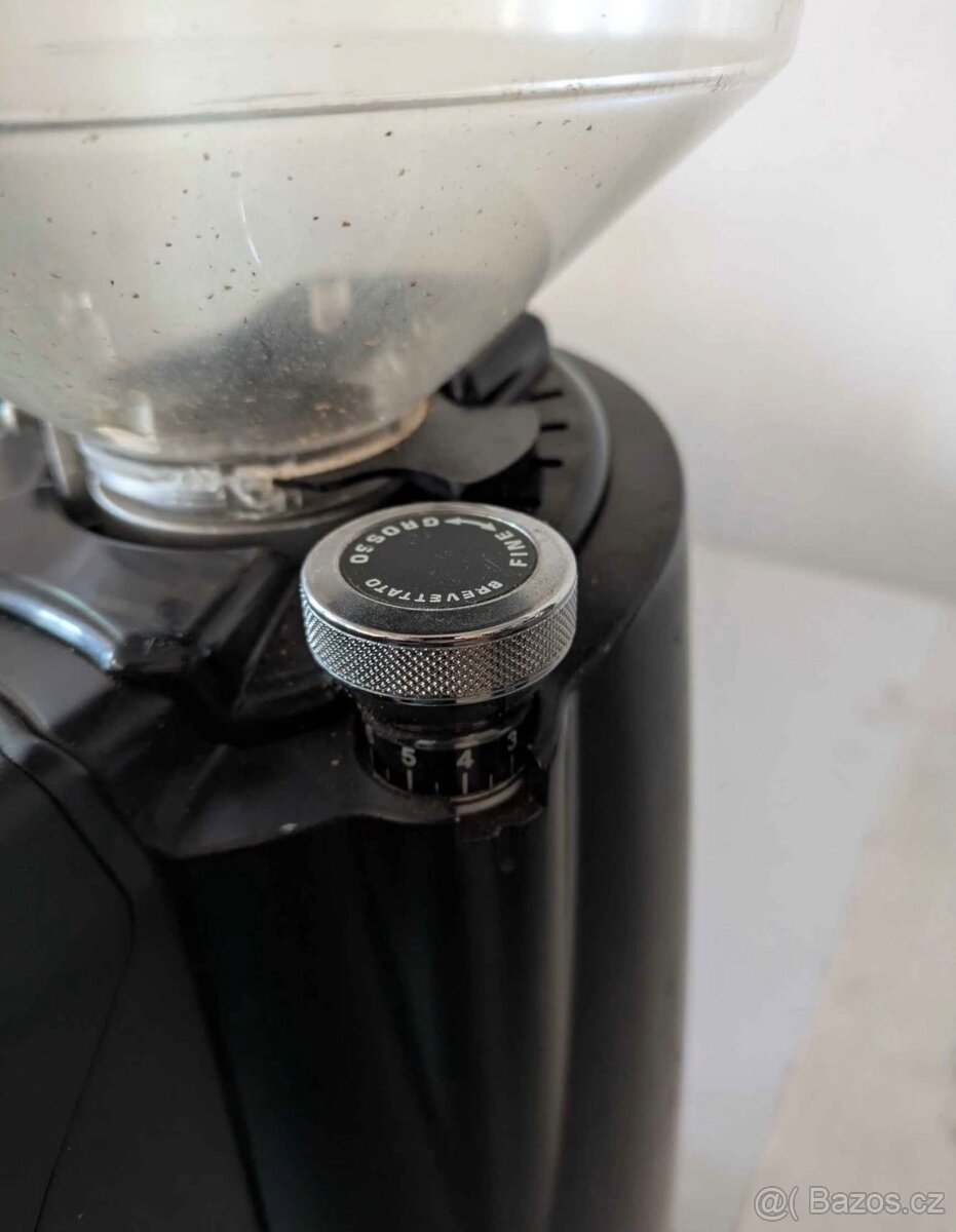 Mlýnek na kávu - 4