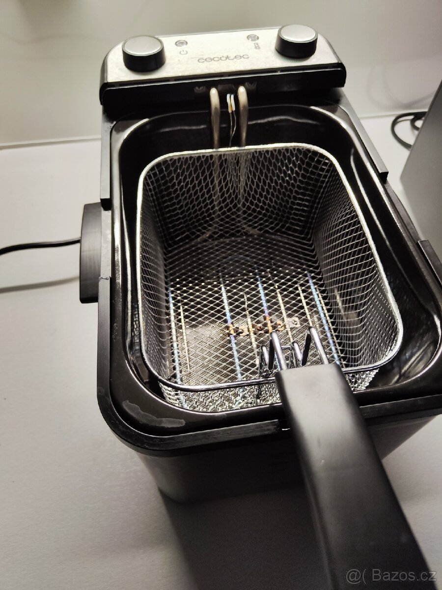 Fritéza Cecotec - 4