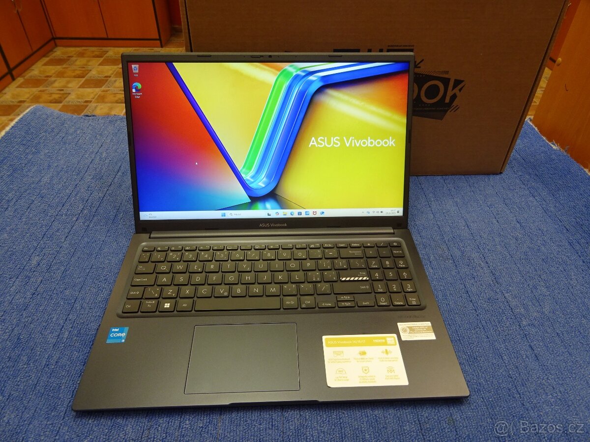 Zánovní notebook Asus Vivobook 15 ZÁRUKA 9/2027 - 4