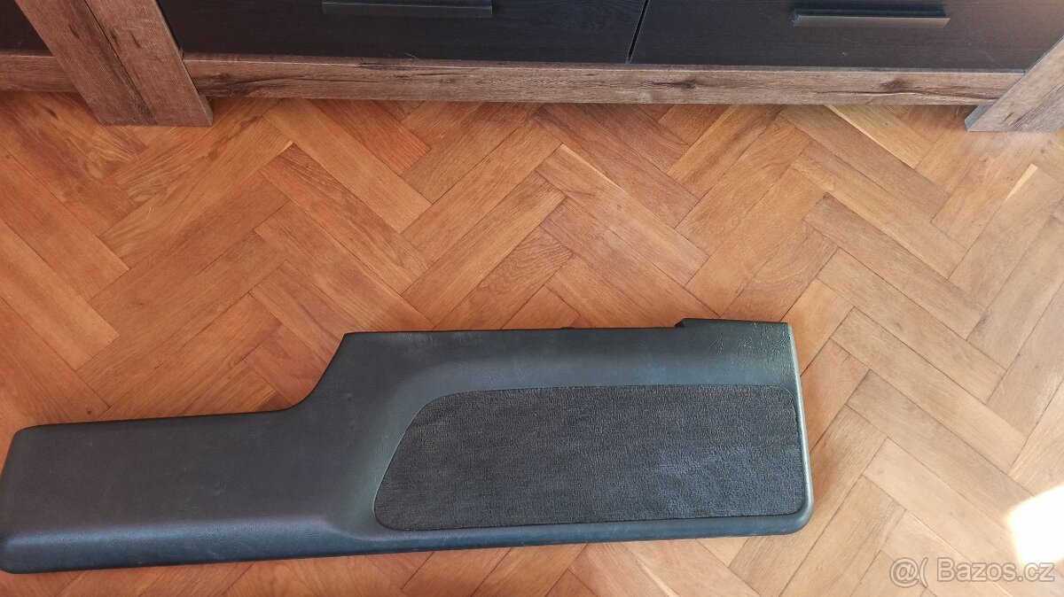 spodní panel dveří bmw e24 - 4