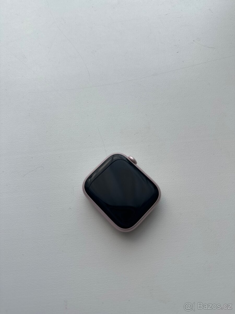 Apple Watch Series 9 45mm, růžové - 4