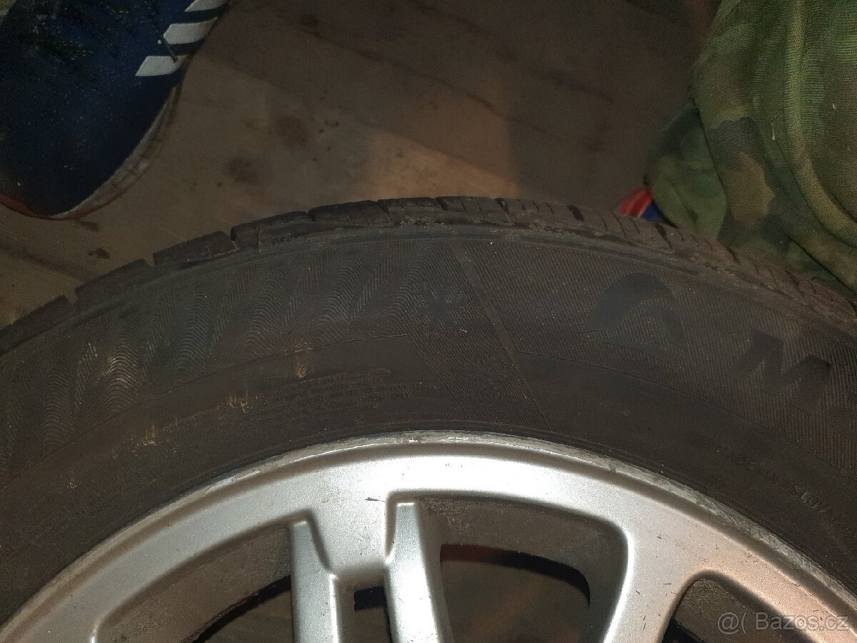Prodám zimní kola 195/65 R15 - 4