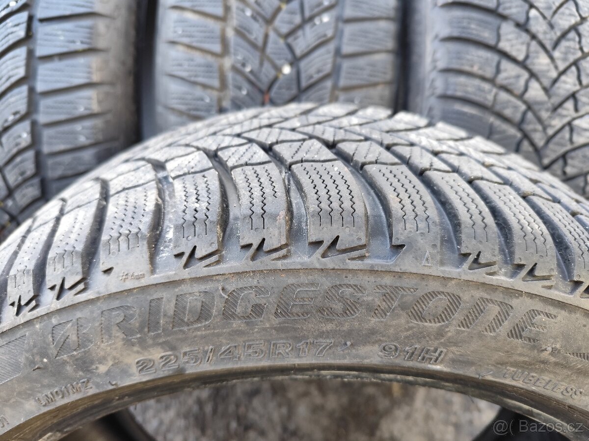 Zimní pneu 225/45/17 - 4