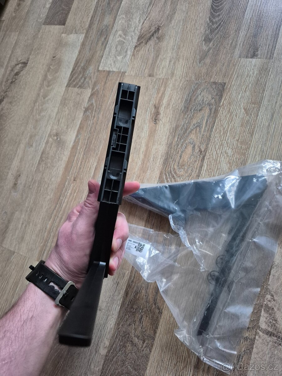 Podstavec K TV Samsung BN96-60669A - 4