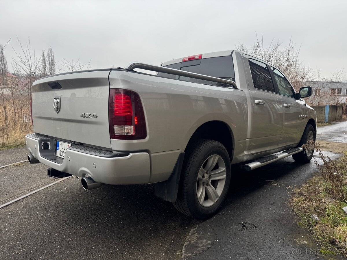 Dodge RAM 1500 crewcab - 4