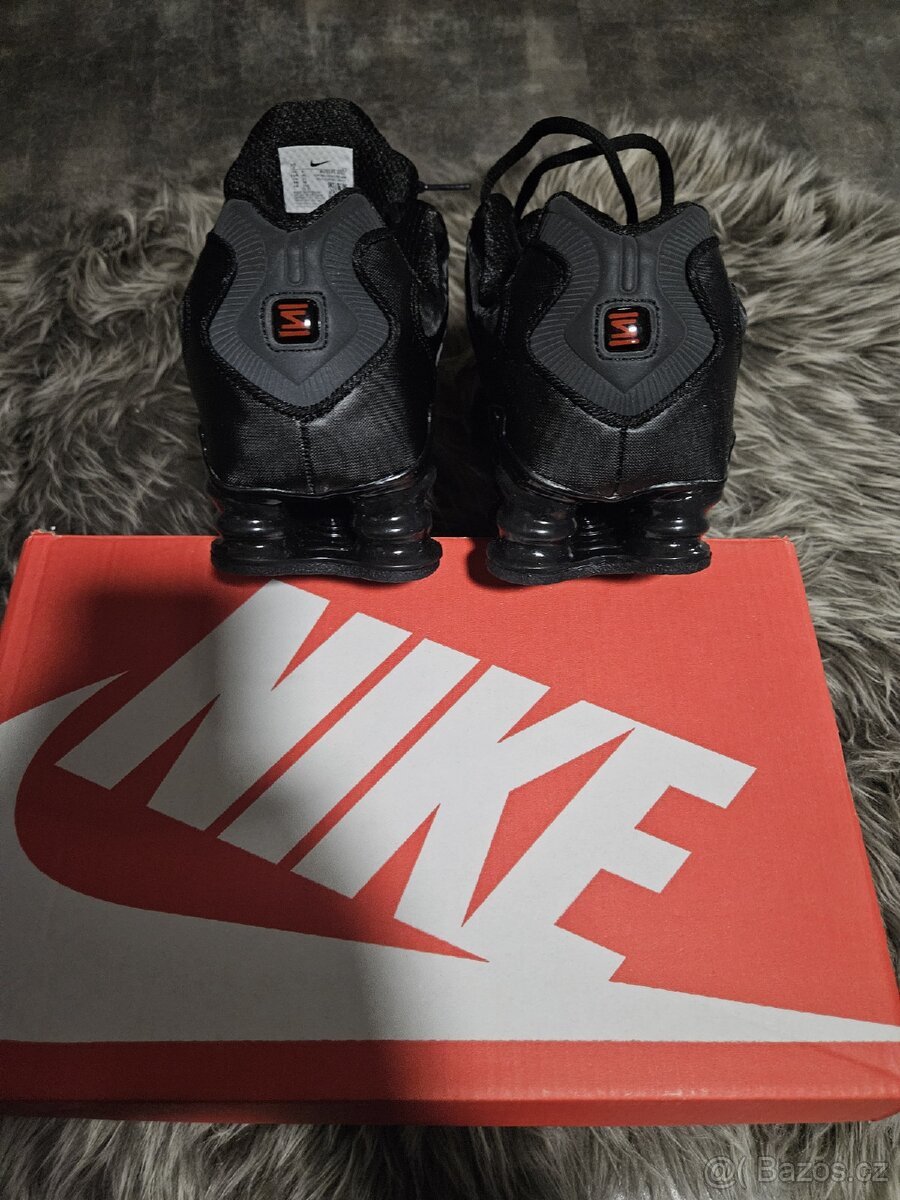 Nike Shox - 4