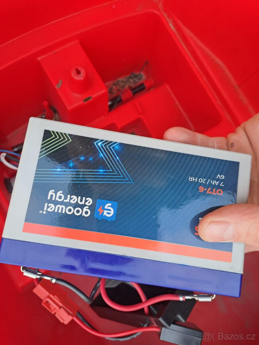 Elektrické autíčko pro děti - 4