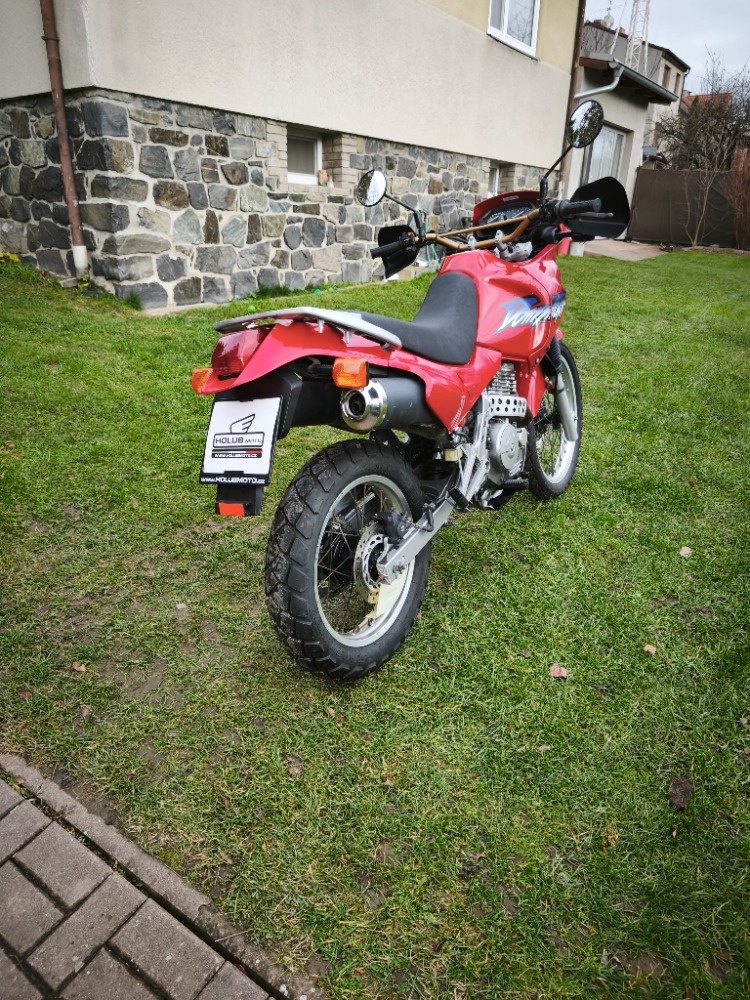 Honda NX 650 Dominator (2001) jen 1311km, CZ doklady