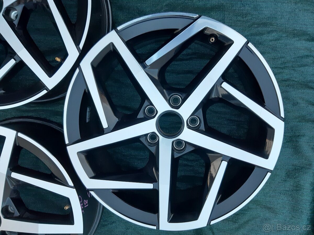 Alu disky Volkswagen Golf 8 R18 ET51 Dallas - 4