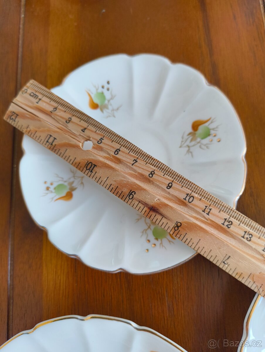 Talířky porcelánové zlacené - 4