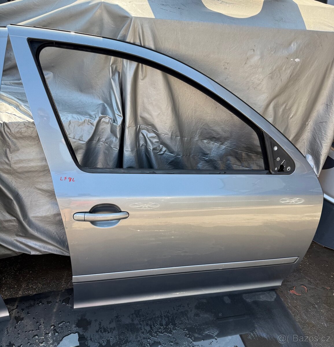 Přední dveře Octavia 2 - ŠEDÁ - 4