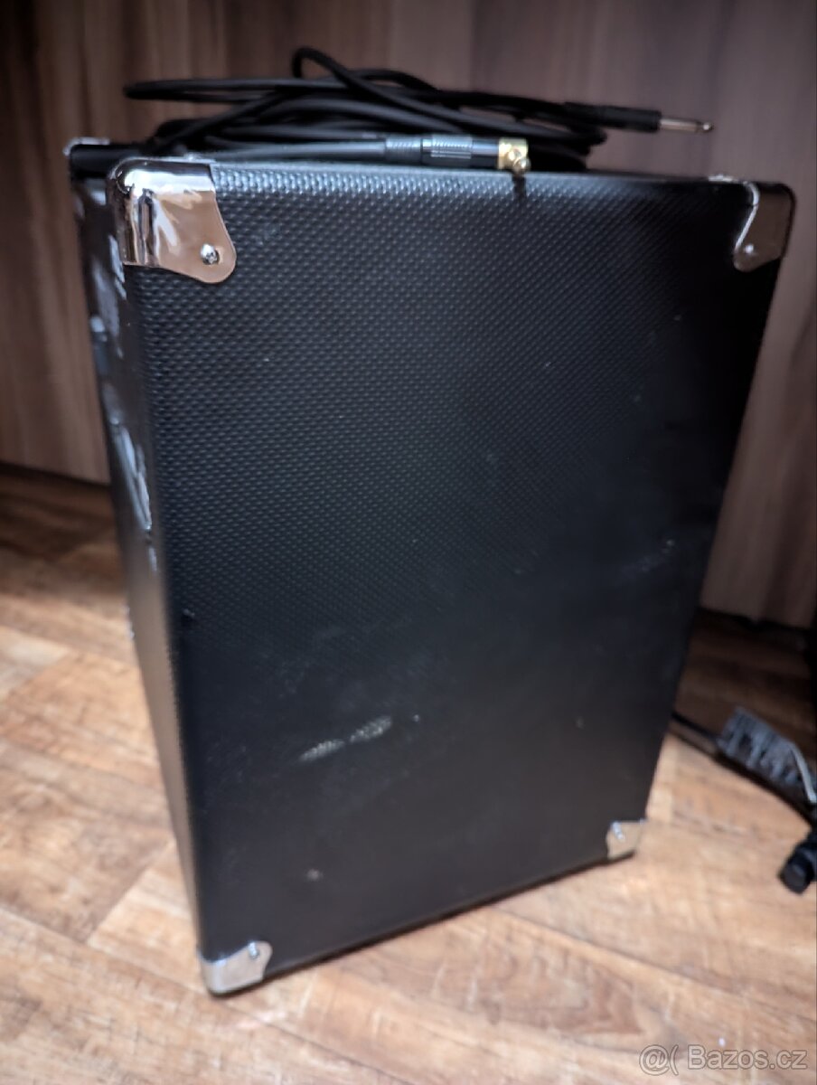 Prodám basové kombo - 4