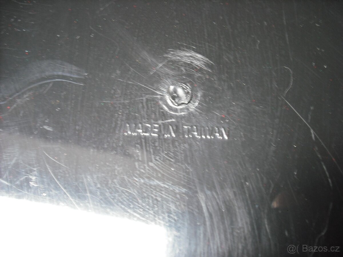 retro plastové podnosy - 4