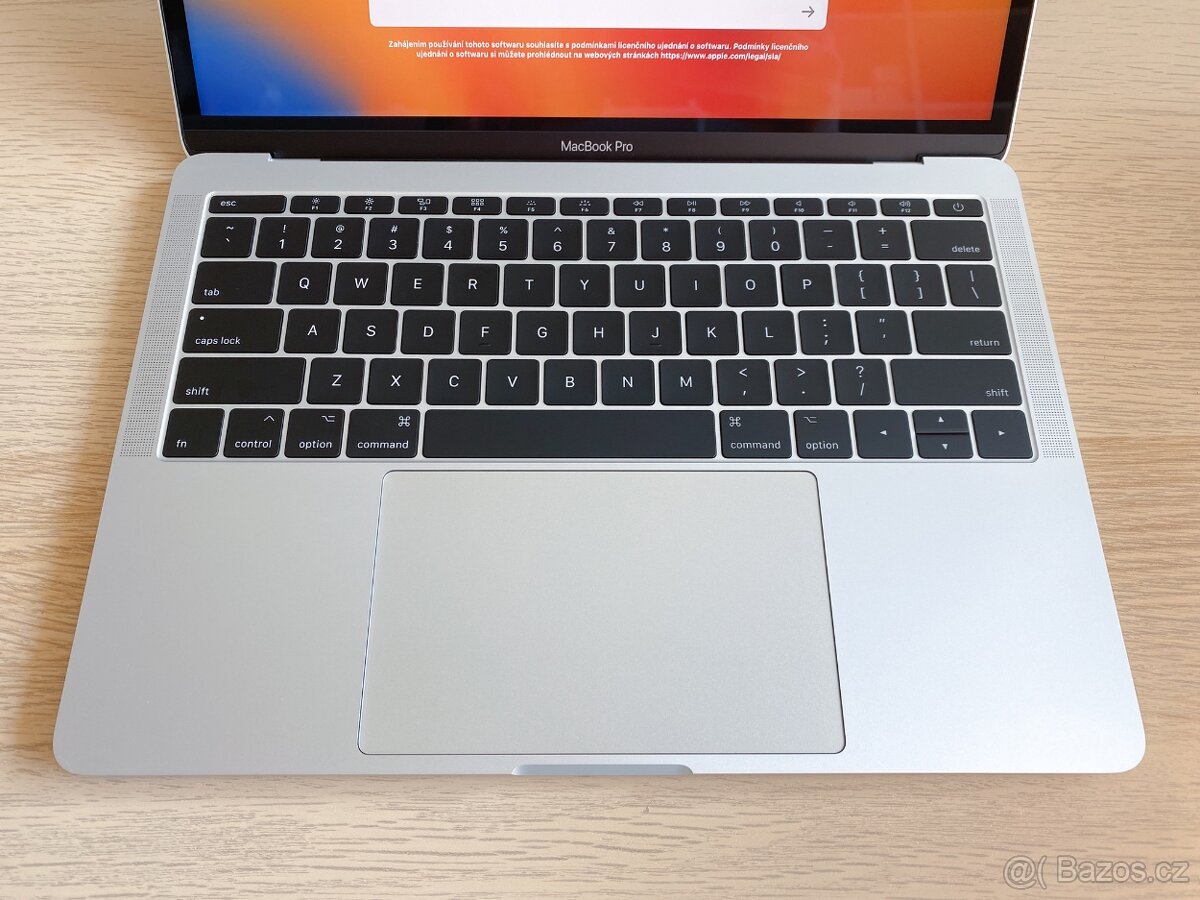 100% JAKO NOVÝ Apple MacBook Pro 13" Silver 256GB + ZÁRUKA - 4