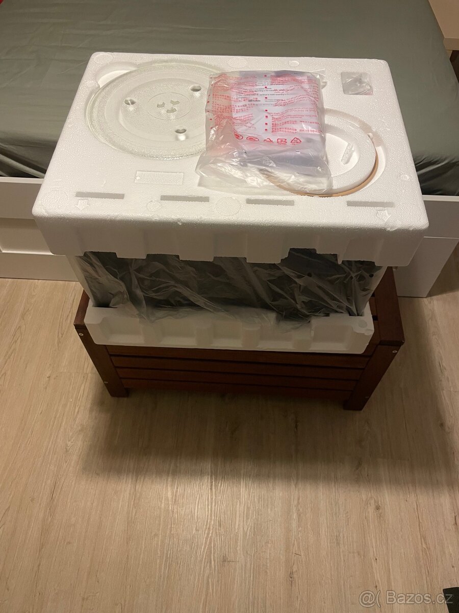 Mikrovlnná trouba AEG - 4