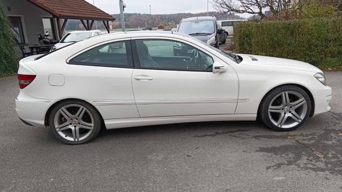 Mercedes-Benz CLC 2,2 CDI 90KW - 4