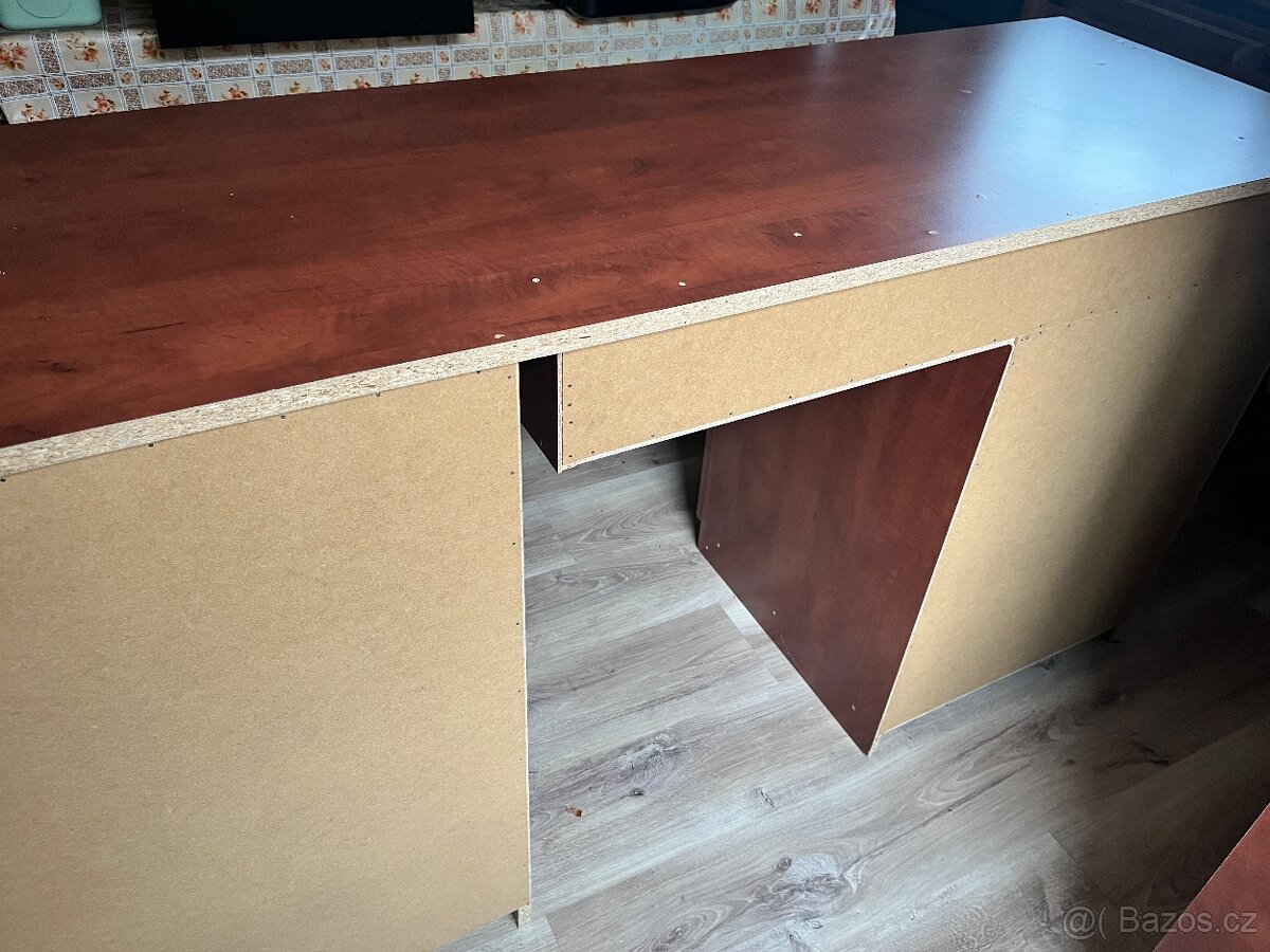 Skříň s úložným prostorem - 4