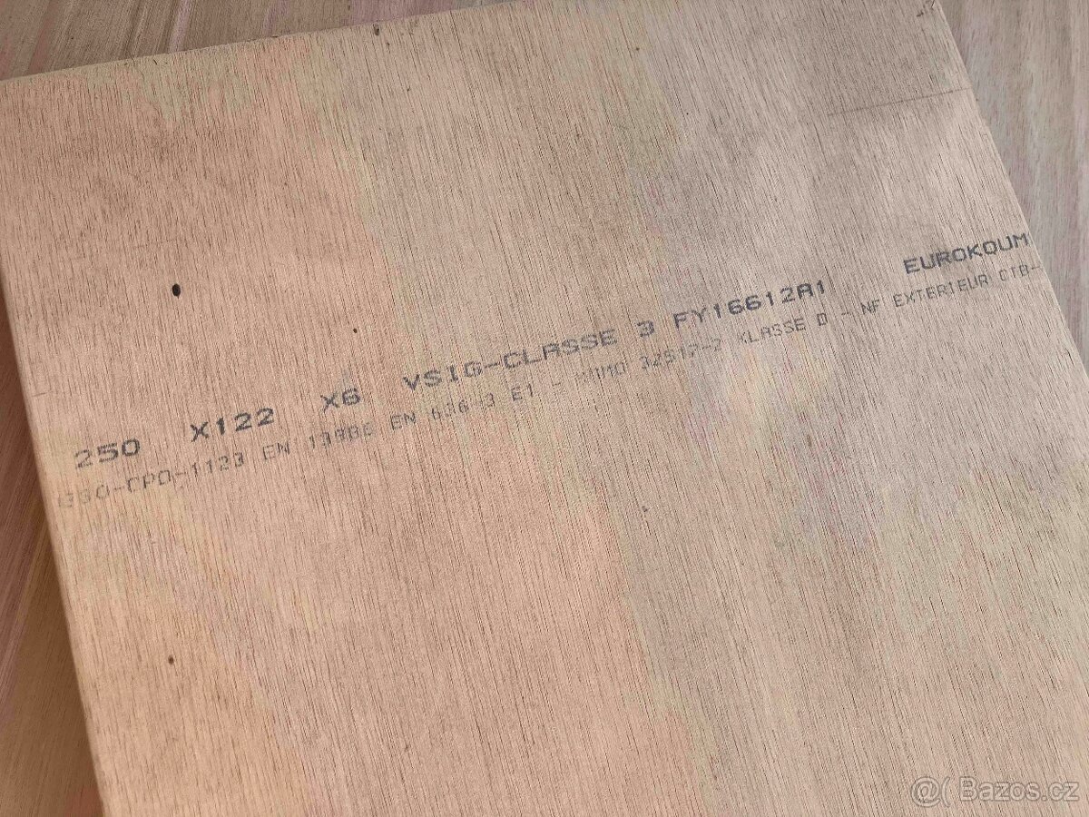 rozestavěná plachetnička PDRACER - 4