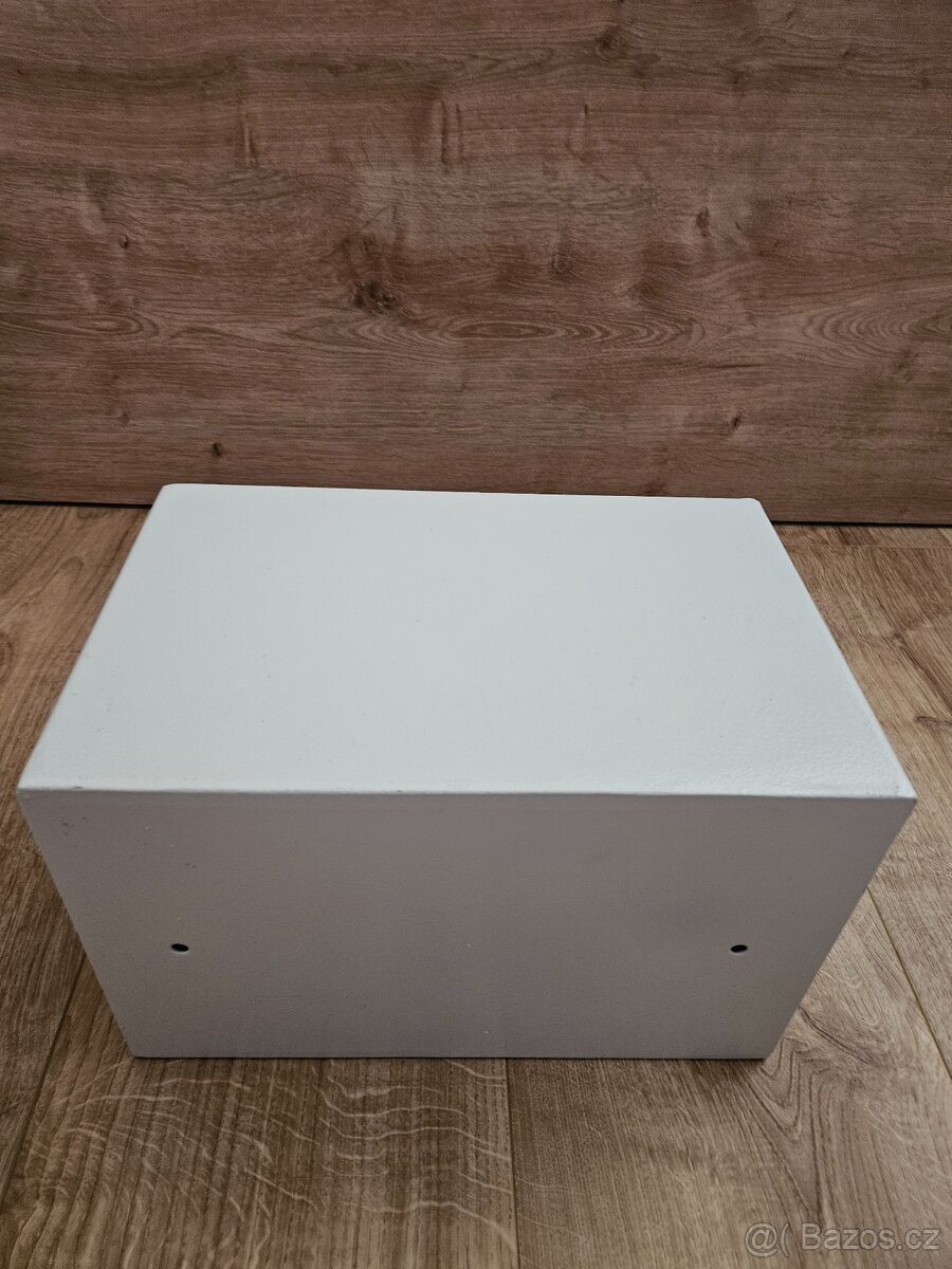 Electronic Digital Safe - 4