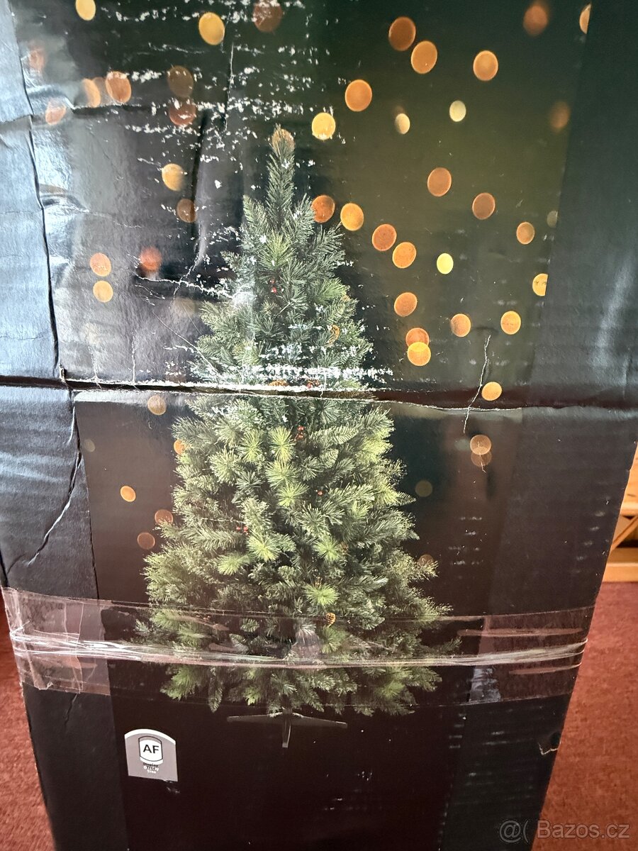 Umělý Vánoční stromek 180cm, včetně osvětlení - 4