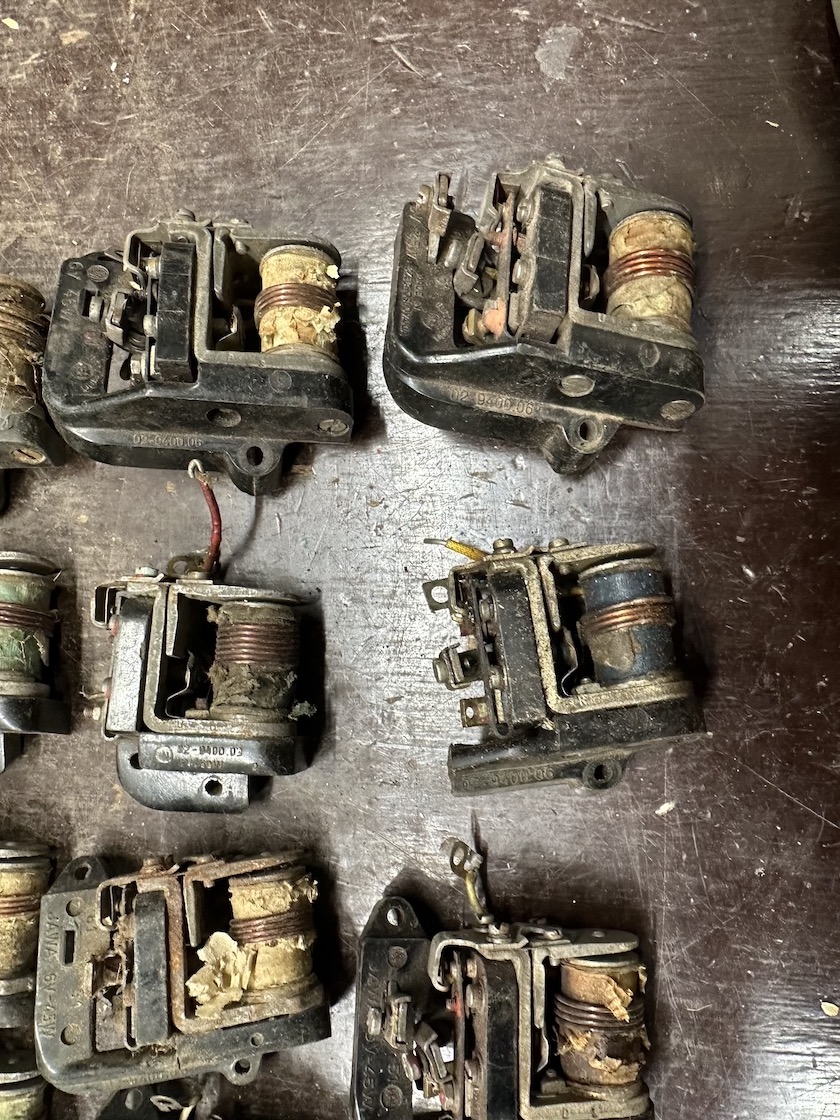 Predám regulátor napatí k zapalovani JAWA ČZ 175 250 350 - 4