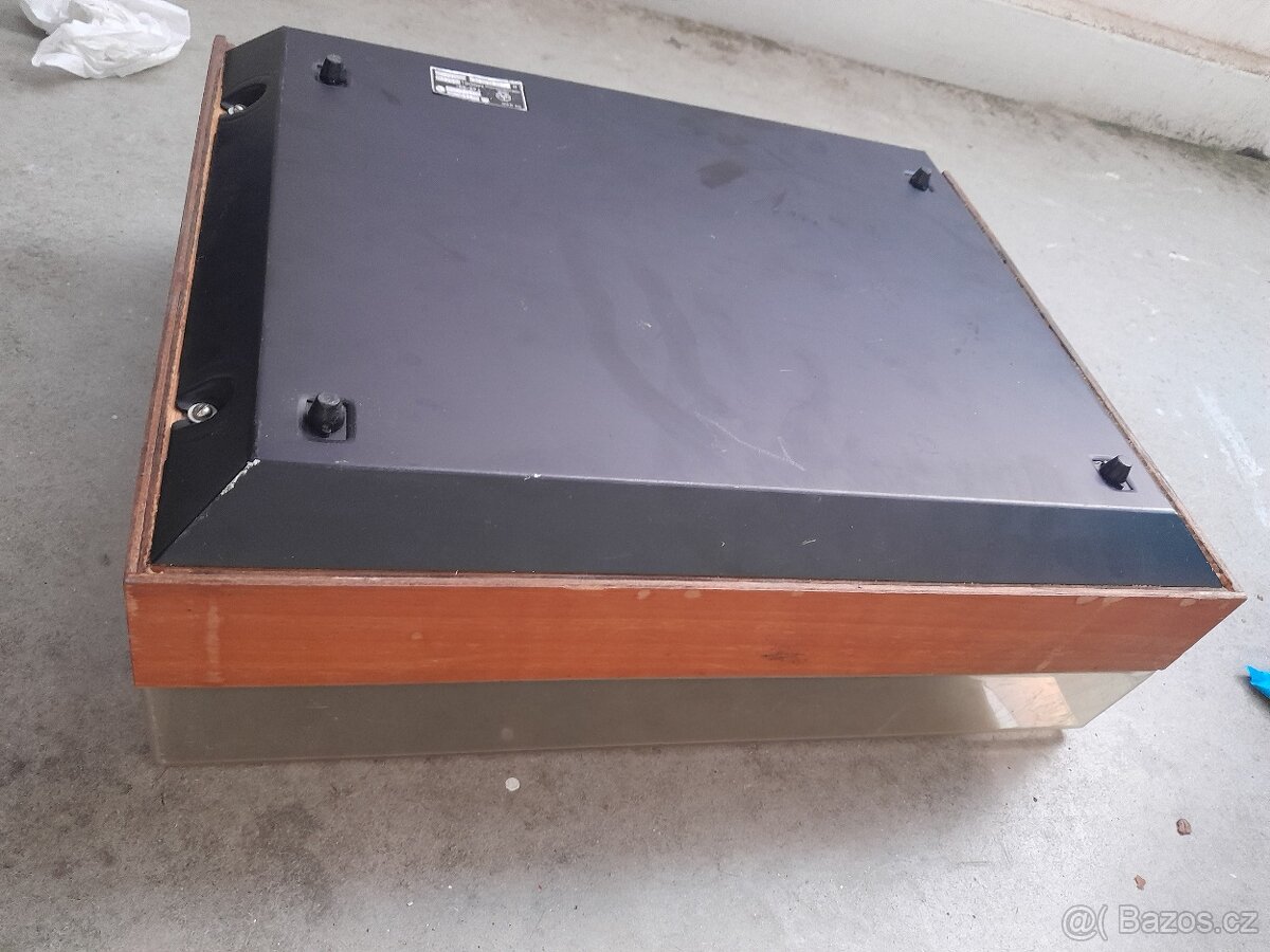 Starý starožitný gramofon Tesla Jihlava - 4