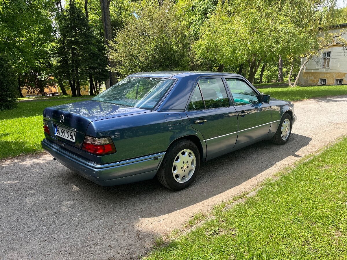 Mercedes W124 E220, Španielsko, 62666km - 4