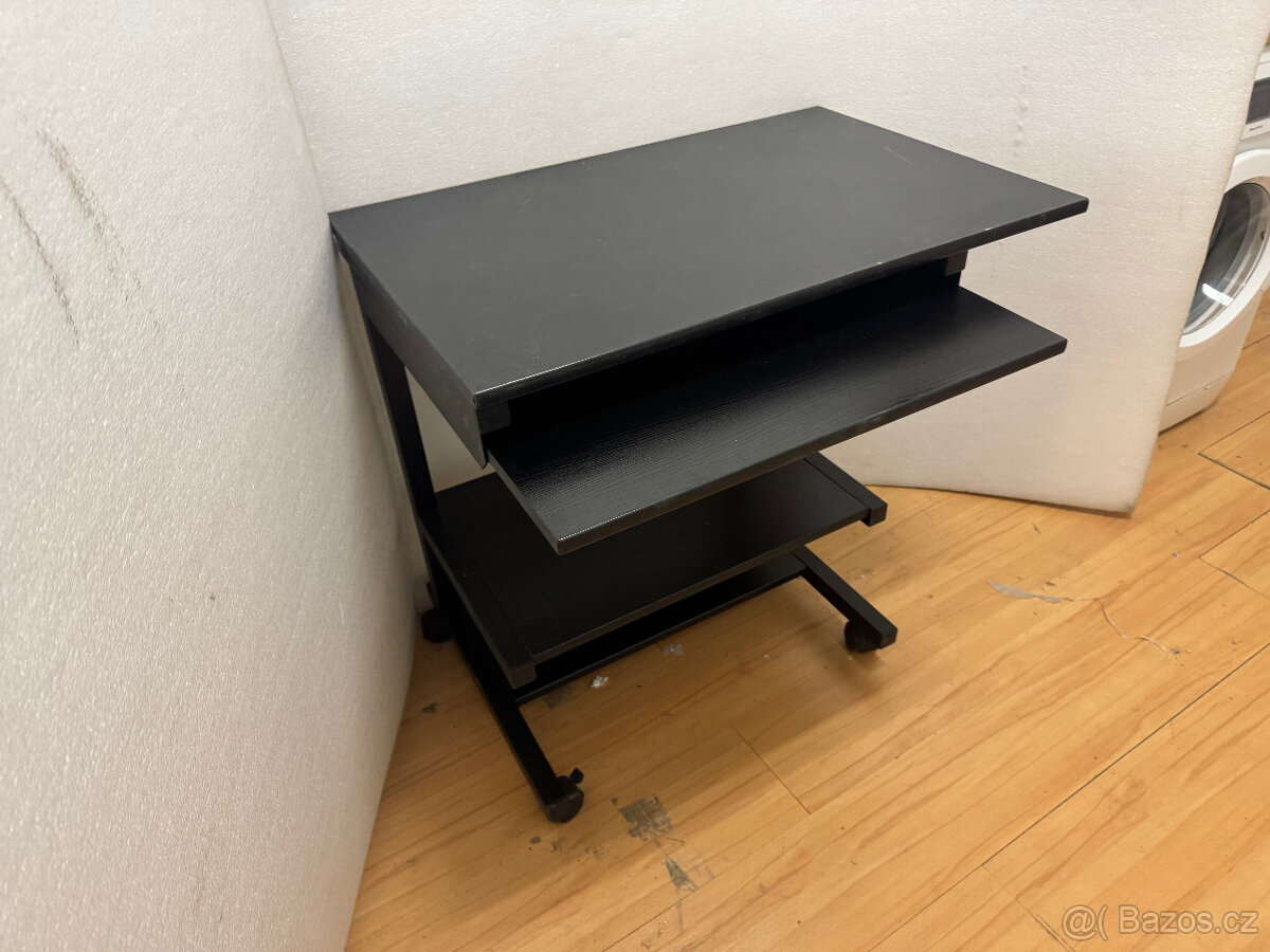 černý stolek na kolečkách - 4