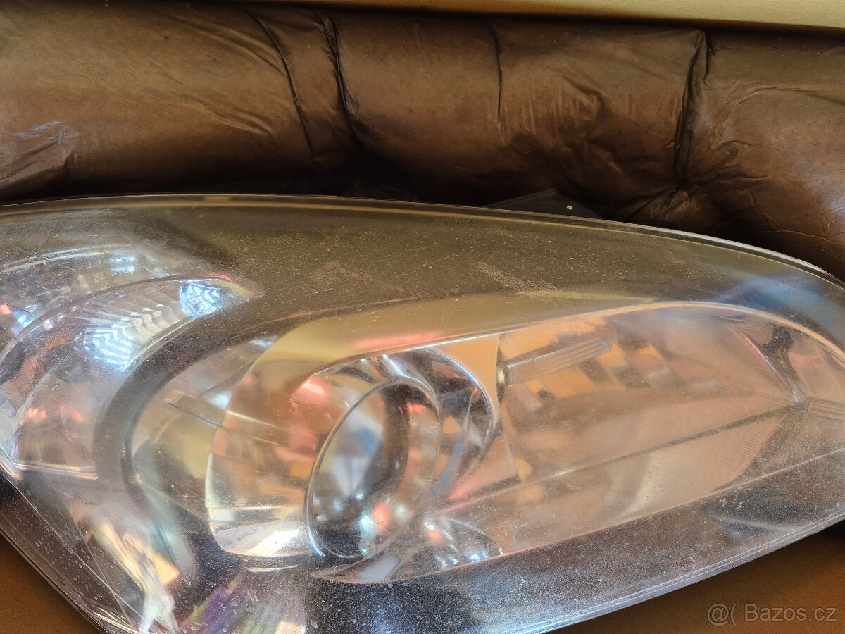 Přední světlomet Kia Ceed 2009-2012 facelift - 4